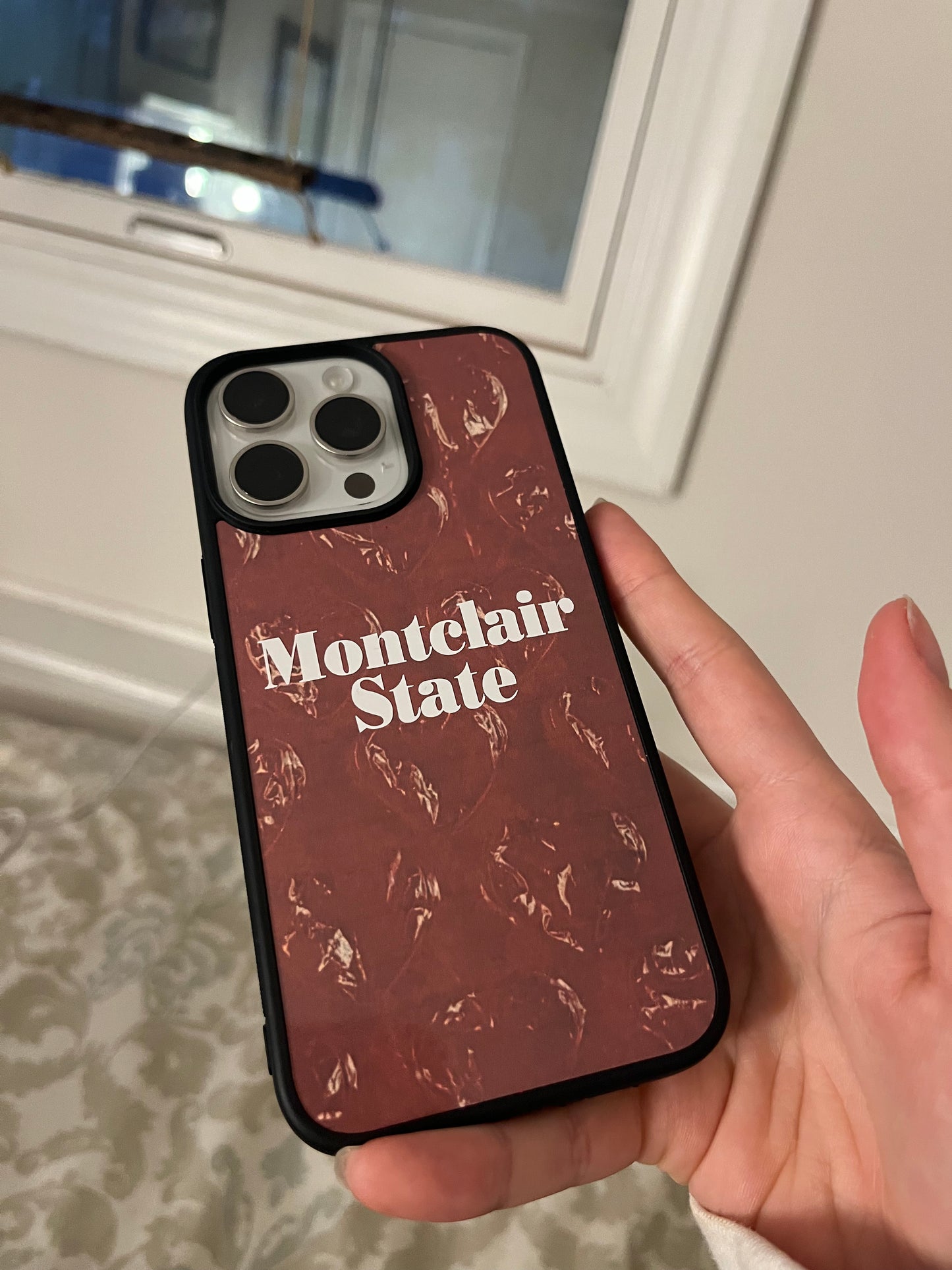Basic phone case